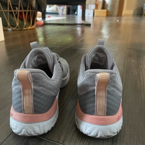 Nike trainers - Picture 2 of 2